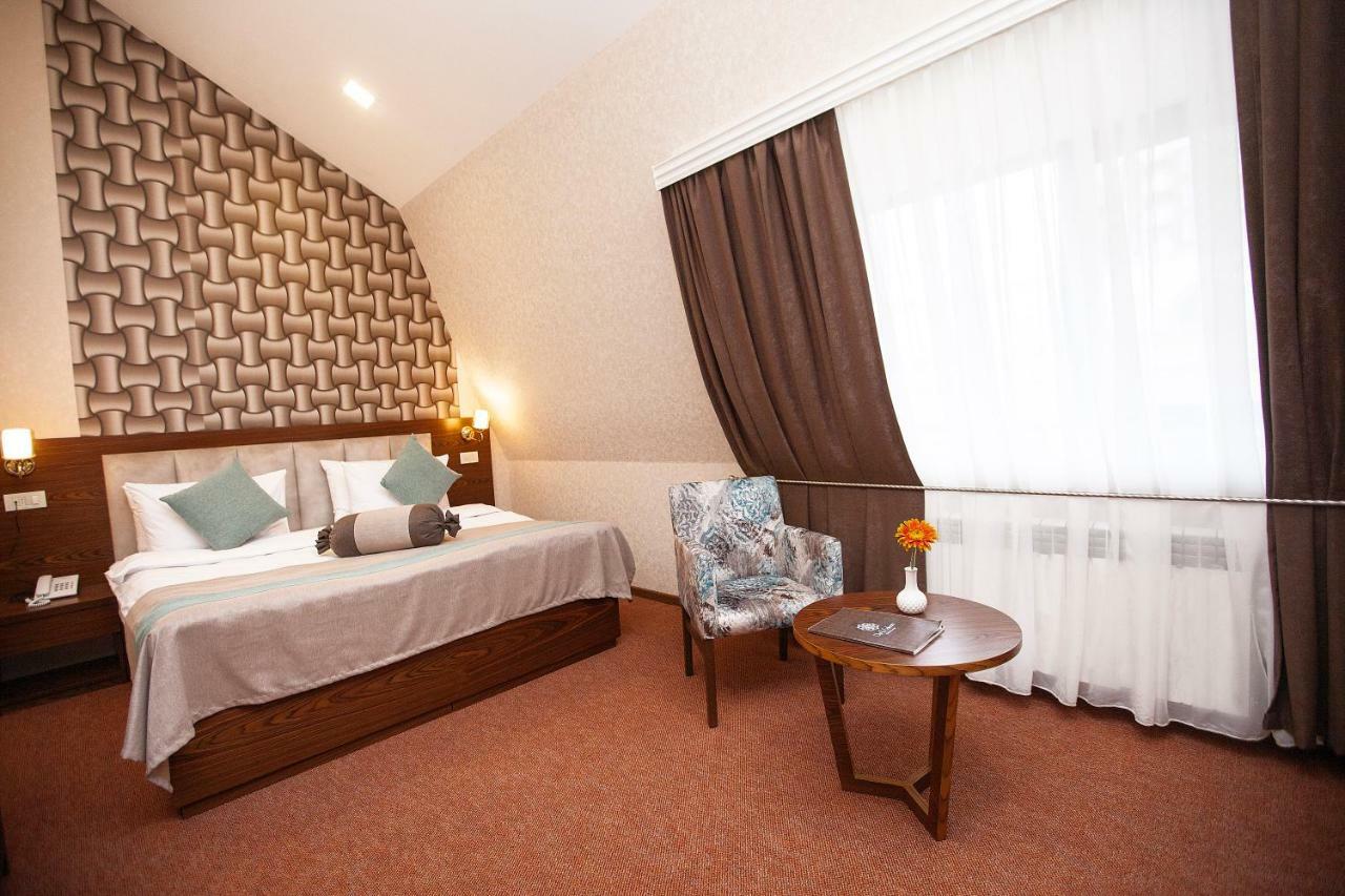 Auroom Hotel Bakoe Buitenkant foto