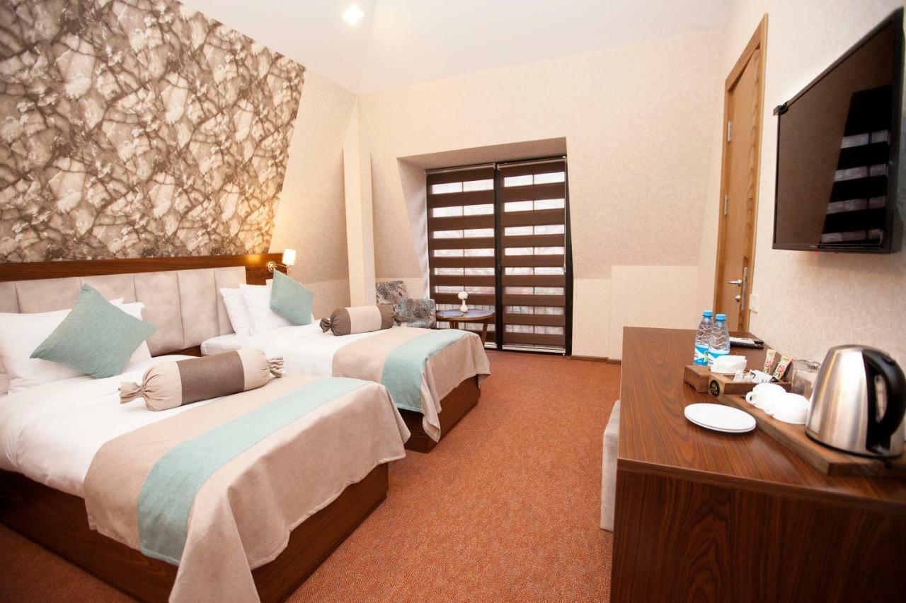 Auroom Hotel Bakoe Buitenkant foto